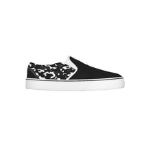 Load image into Gallery viewer, Men&#39;s DVZ Slip On Skate Sneakers