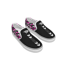 Load image into Gallery viewer, Women&#39;s DVZ Slip On Skate Sneakers