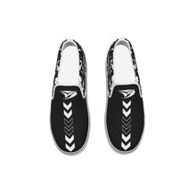Load image into Gallery viewer, Men&#39;s DVZ Slip On Skate Sneakers